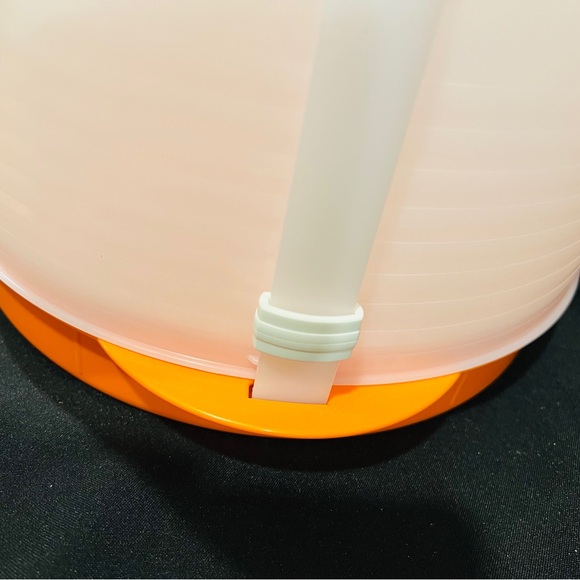 NEW! (NIP) Tupperware Cool Orange Cake Taker w/ FREE Cake Server (LAST one) - Picture 11 of 14